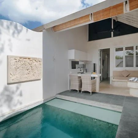 Villa Nakula Suites